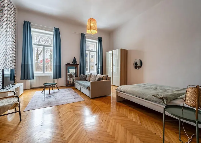 Apartman Spacious Near Liget