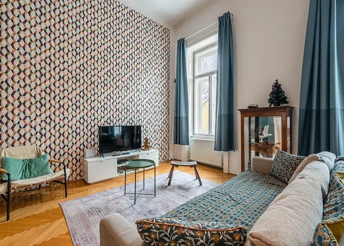Apartman Spacious Near Liget