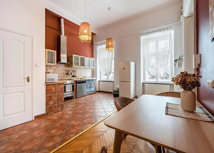 Spacious Near Liget